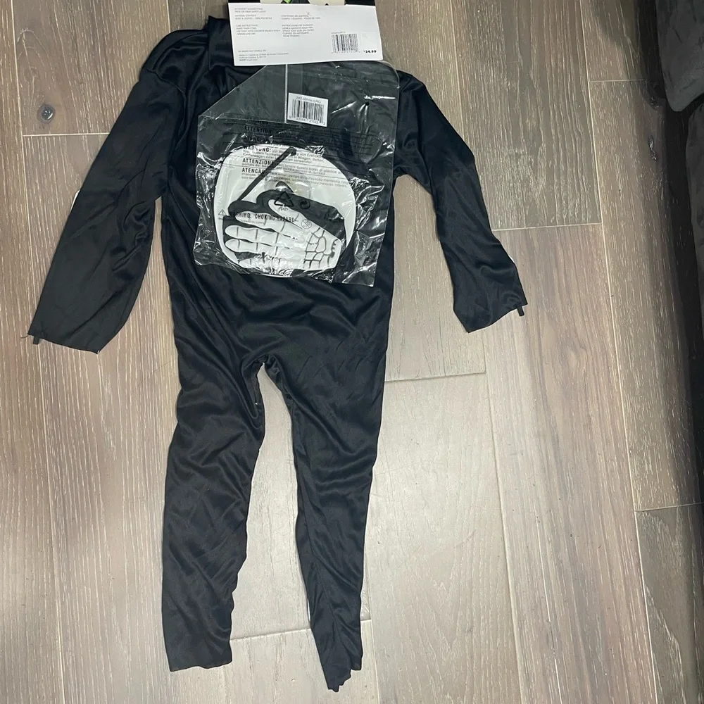 Totally Ghoul skele bones skeleton costume. NWT 4-6(hs)